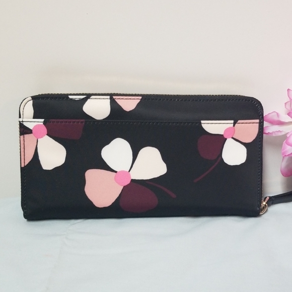 ♥️ NWT Kate spade wallet - Picture 5 of 9